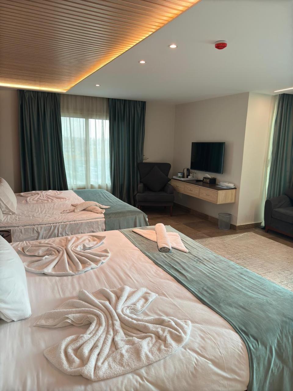 Blue Pyramids Eyes Hotel Al Kawm al Akhdar Exterior photo